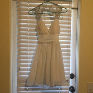 White prom dress!💃🏼💃🏼